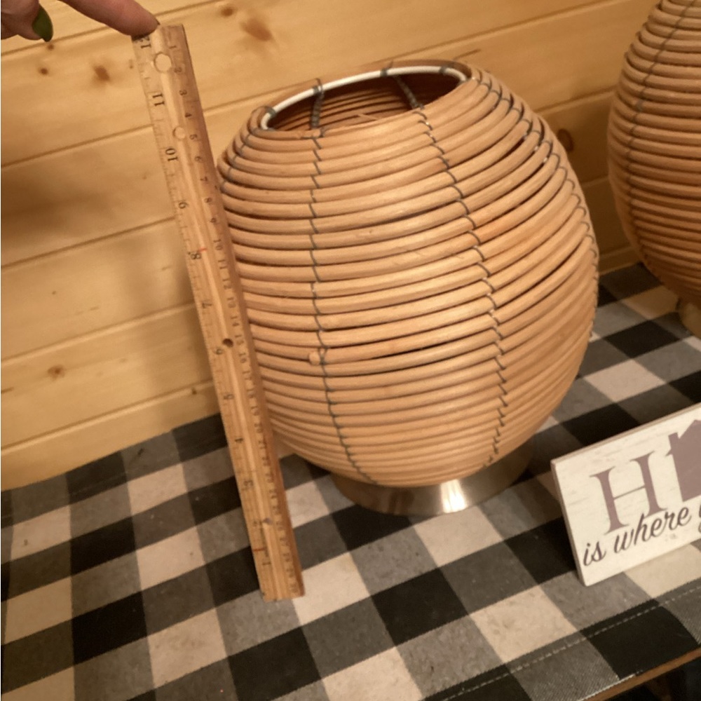 Pair Of Rattan Woven Globe Table Lamps Vtg. Moon Sphere Boho - Picture 3 of 4